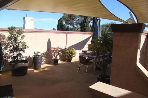 SACKVILLE APARTMENT 1 - Kalgoorlie Accommodation 5