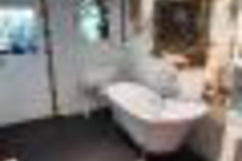 Charming & Historic Green Gables Dairy House - Kalgoorlie Accommodation 5