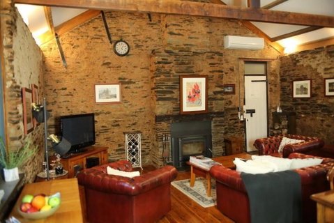 William Hunt's Retreat - Redwood Studio - Kalgoorlie Accommodation 3