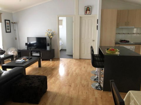 Modern Home Tarwin Lower - Kalgoorlie Accommodation 1