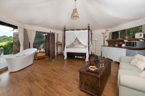 Clouds Safari - Kalgoorlie Accommodation 3