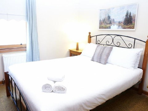 Amara Springs Guest House - Kalgoorlie Accommodation 2