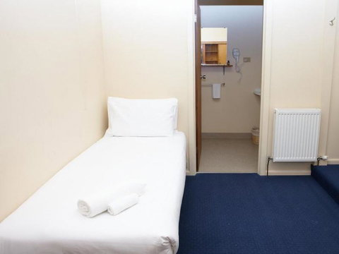 Amara Springs Guest House - Kalgoorlie Accommodation 1