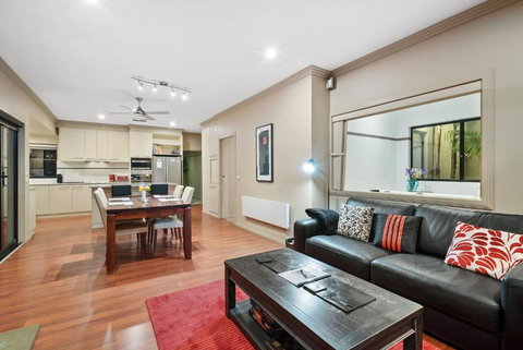 About Time Retreats Studio Seven - Kalgoorlie Accommodation 3