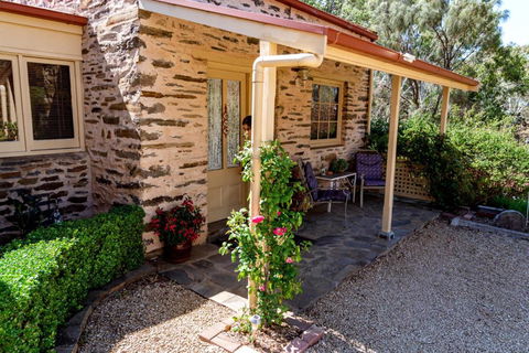 Gasworks B & B Cottages - Kalgoorlie Accommodation 4