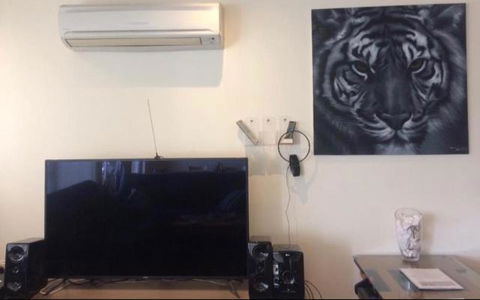 MURRAY GRANGE VILLA 4 - Kalgoorlie Accommodation 4