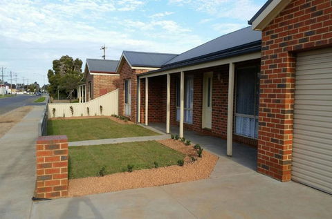 Numurkah Apartments The Saxton - Kalgoorlie Accommodation 3