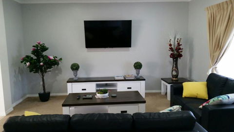 Numurkah Apartments The Saxton - Kalgoorlie Accommodation 4