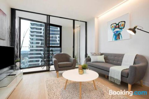 Complete Host CBD Lighthouse Apartments - Kalgoorlie Accommodation 4