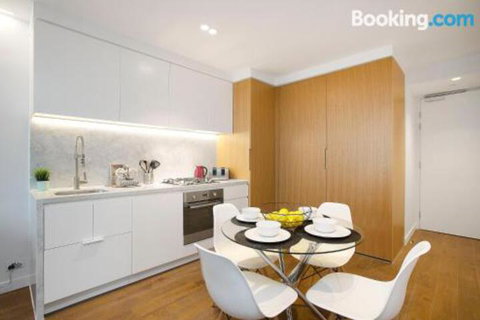 Complete Host CBD Lighthouse Apartments - Kalgoorlie Accommodation 3