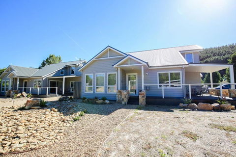 Amber Mist Villa One - Kalgoorlie Accommodation 5