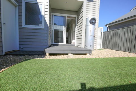 Amber Mist Villa One - Kalgoorlie Accommodation 1
