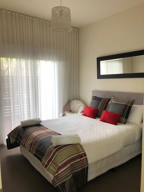 Exclusive Anglesea River Beach Apartment - Kalgoorlie Accommodation 3