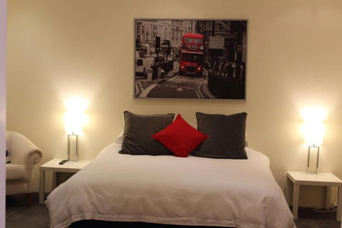 Gundaroo Manor Bed & Breakfast - Kalgoorlie Accommodation 6