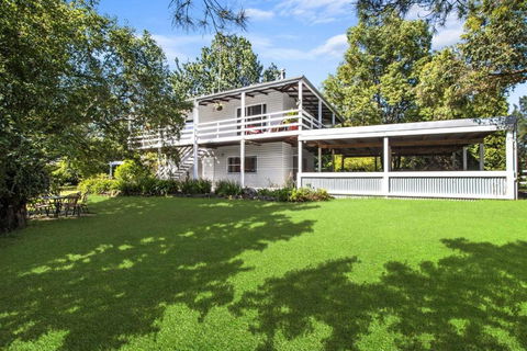SUNNYDELL - Kalgoorlie Accommodation 1