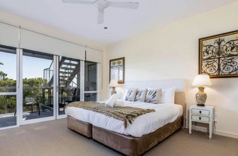 COASTAL SOUL VILLA At BROADBEACH - Kalgoorlie Accommodation 6