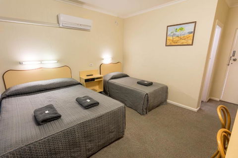 Billabong Motel - Kalgoorlie Accommodation 4