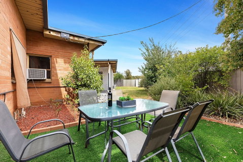 The Gazebo Place - Spacious 4 Bedroom Near Murray River - Kalgoorlie Accommodation 0