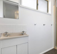 Beauty AND THE Peace - Inlet Side - Kalgoorlie Accommodation
