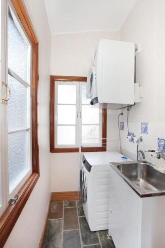BEACH SHOPS & FABULOUS VACATION HOME! - Kalgoorlie Accommodation 5