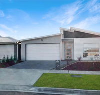 Brand New Home 10 mins to Beach Torquay Geelong Deakin Hospitals - Kalgoorlie Accommodation