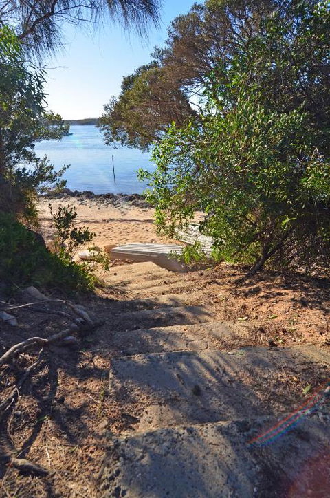 CDC 625 Beach House Incl.rear 2BR Studio - Kalgoorlie Accommodation 5