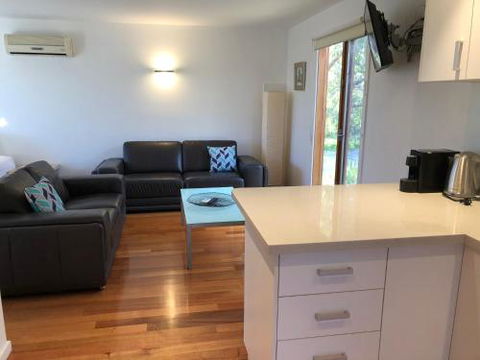 Carinya Coastal Cottage - Kalgoorlie Accommodation 6