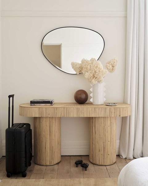 Three Rooms Sydney - Kalgoorlie Accommodation 4