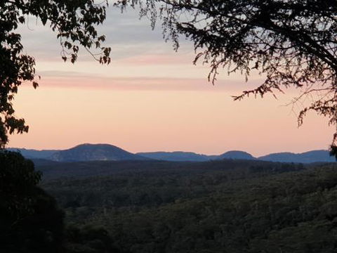 NEW Winston Cottage Leura Views & Location - Kalgoorlie Accommodation 0