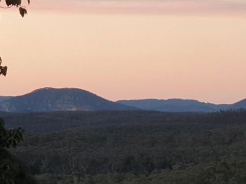 NEW Winston Cottage Leura Views & Location - Kalgoorlie Accommodation 3