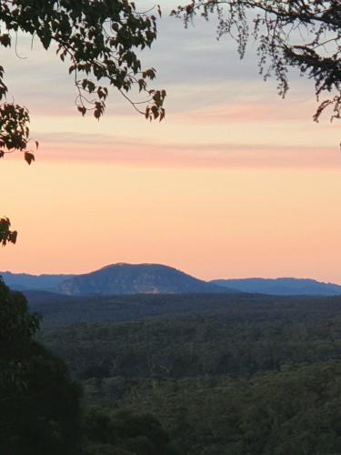 NEW Winston Cottage Leura Views & Location - Kalgoorlie Accommodation 6