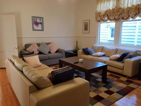 CARNBREA - Kalgoorlie Accommodation 3
