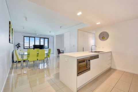Darwin Waterfront Short Stay Apartments - Kalgoorlie Accommodation 2