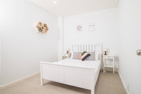 Contemporary Art 2beds Apt - Kalgoorlie Accommodation 3
