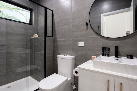 CARLISLE Bright Townhouse In Great Location - Kalgoorlie Accommodation 1