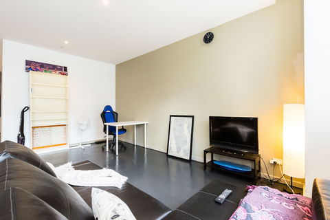 MEGAN, 2BDR Melbourne Apartment - Kalgoorlie Accommodation 2