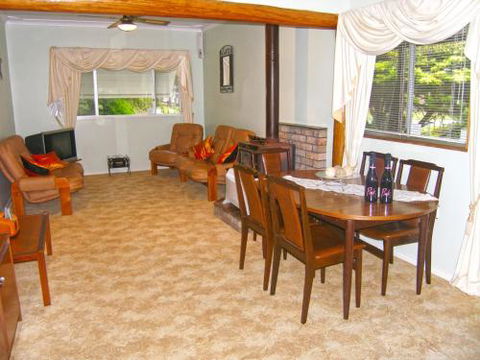 CHAP14C Chapman Cottage - Kalgoorlie Accommodation 6