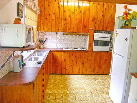 CHAP14C Chapman Cottage - Kalgoorlie Accommodation 1
