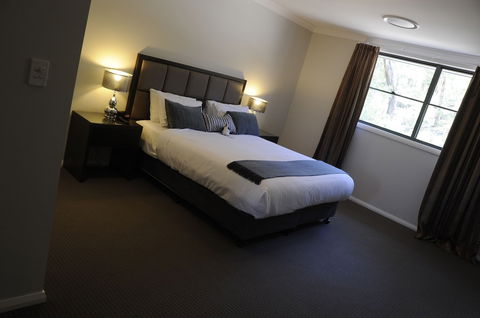 Riverside Oaks Golf Resort - Kalgoorlie Accommodation 2