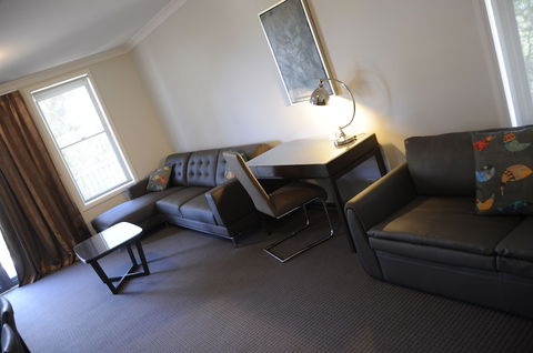 Riverside Oaks Golf Resort - Kalgoorlie Accommodation 4