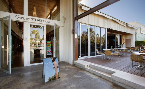Villa Noosa Hotel - Kalgoorlie Accommodation 0