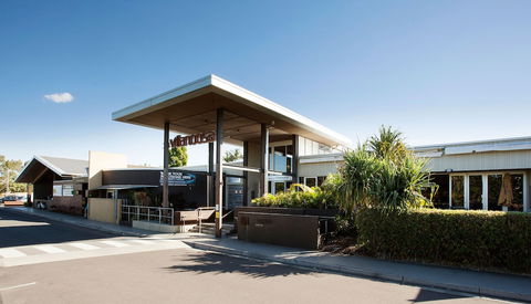 Villa Noosa Hotel - Kalgoorlie Accommodation 1