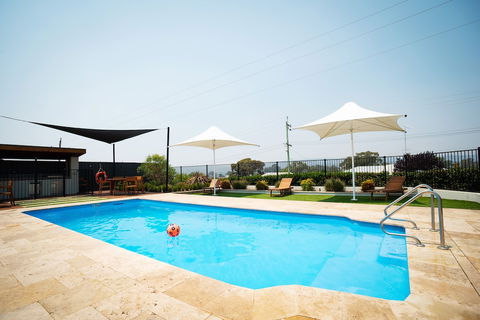 Crestview Tourist Park - Kalgoorlie Accommodation 6