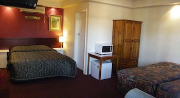 Palms Motel - Kalgoorlie Accommodation 3