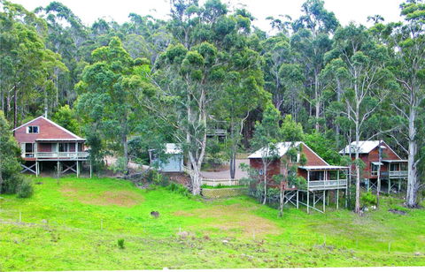 Karma Chalets - Kalgoorlie Accommodation 0