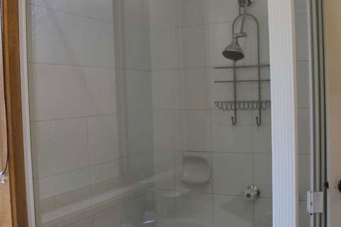 Australian Home Away At Doncaster Andersons Creek 2 - Kalgoorlie Accommodation 6