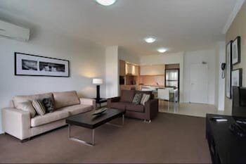 Chancellor Lakeside - Kalgoorlie Accommodation 5