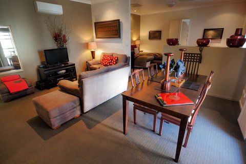 53 On Victoria - Kalgoorlie Accommodation 2