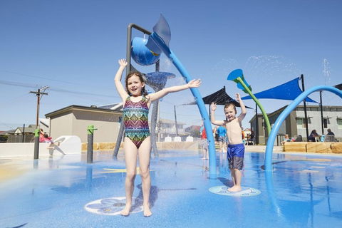 NRMA Victor Harbor Beachfront Holiday Park - Kalgoorlie Accommodation 3