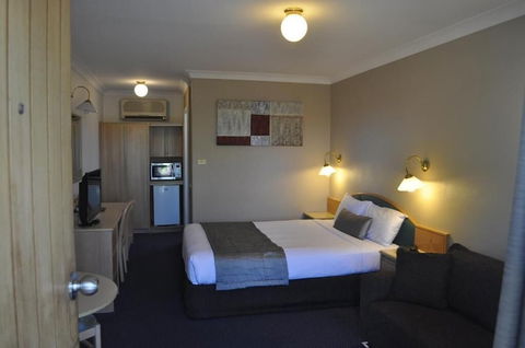 In Town Motor Inn - Kalgoorlie Accommodation 6